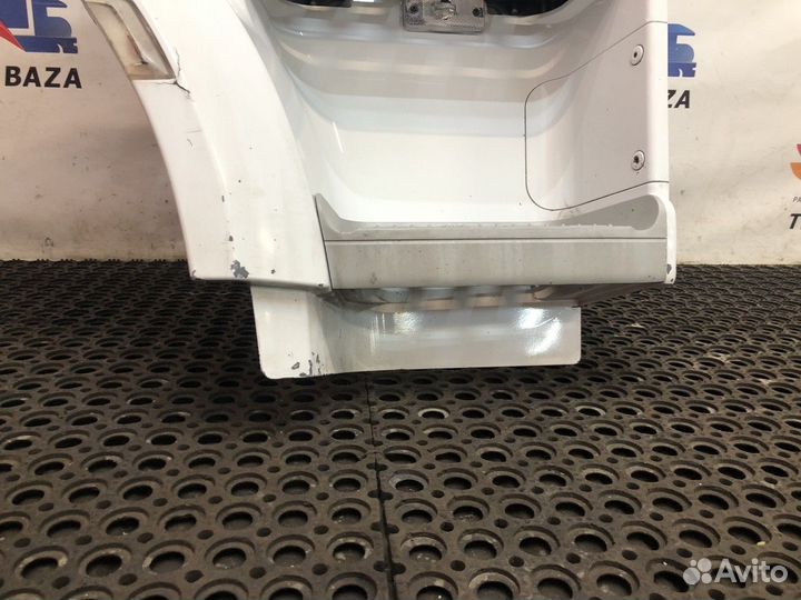 Корпус подножек правый Daf XF106