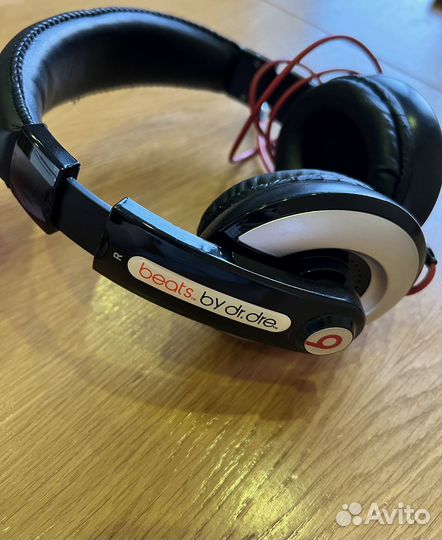 Проводные наушники