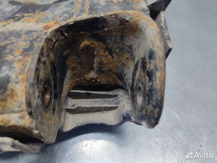 Рычаг подвески Audi A6 (C6) tfsi 2008 г.в