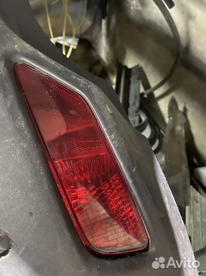 Задняя туманка Toyota RAV4 v40