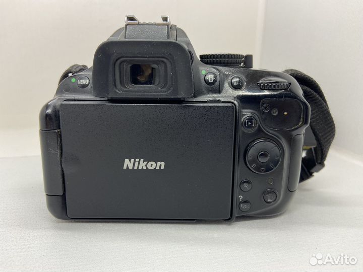 Зеркальный фотоаппарат Nikon D5200 + 18-55mm