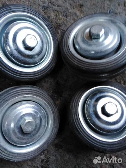 Колёсики металлические с резиной