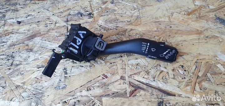 Переключатель стеклоочистителей Volkswagen Tiguan