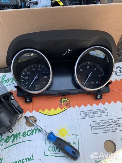 Приборная панель Land Rover Evoque