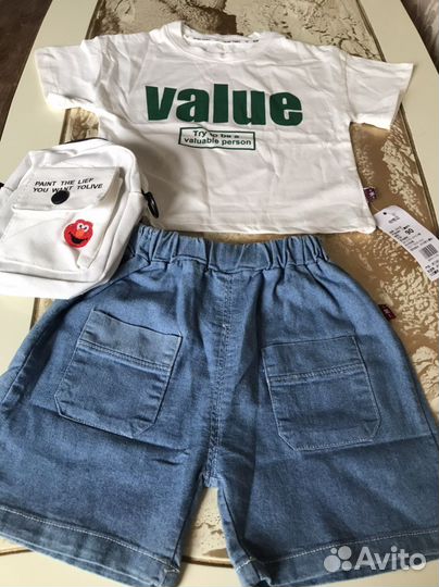 Костюм на мальчика.в наличии