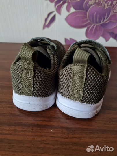 Кроссовки детские бу Син 21 размер