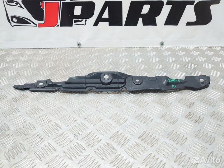 Пыльник крыла Mitsubishi Lancer