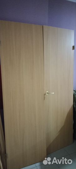 Межкомнатные двери распашные*60 бу с коробкой