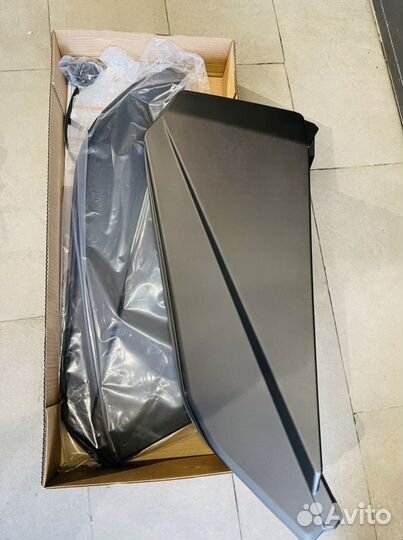 Нижние накладки дверей Maverick X3 715002903