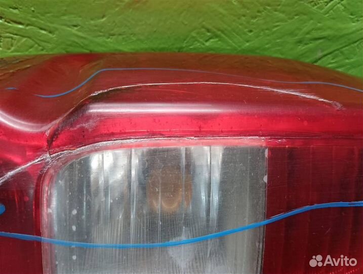 Фонарь задний наружный правый Nissan Navara D40 2