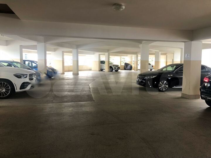 Машиноместо, 20 м²