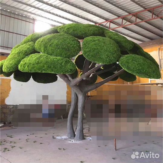 Искусственное дерево большое