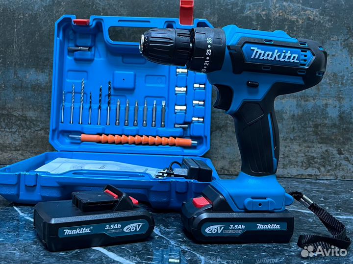 Шуруповерт ударный makita 26V с насадками