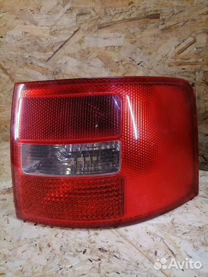 Фонарь правый Audi A6 C5 allroad