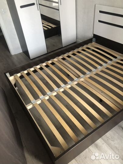 Кровать двухспальная