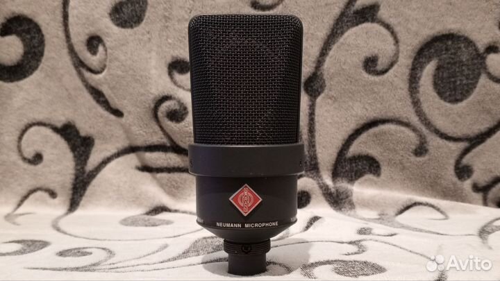 Студийный микрофон Neumann TLM 103