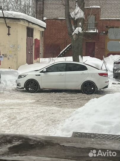 Kia Rio 1.4 AT, 2015, 197 000 км