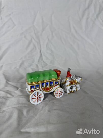 Французская фарфоровая миниатюра