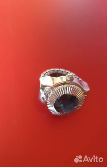 Часы-перстень Quartz