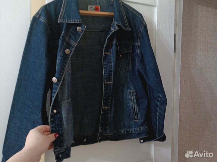Джинсовая куртка