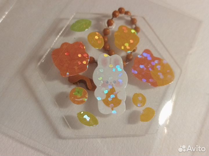 Продаю осенние брелки