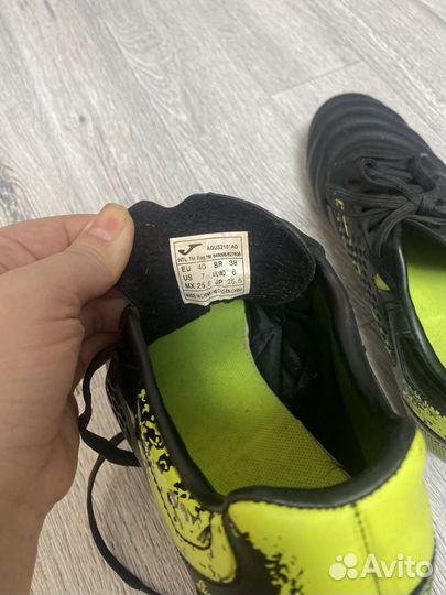 Бутсы футбольные сороконожки 38р