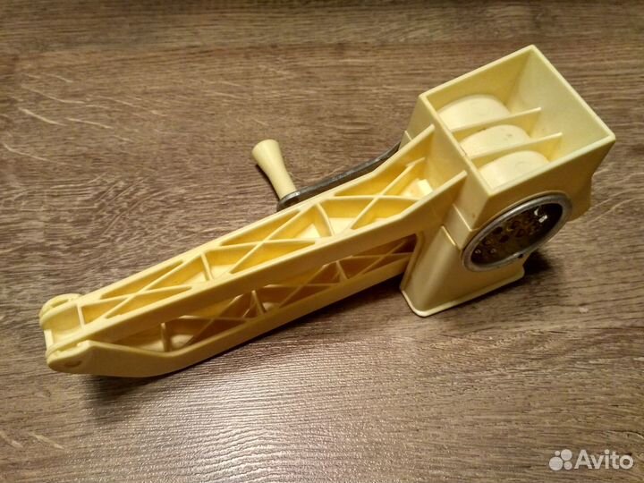 Терка - мельница для сыра и чеснока