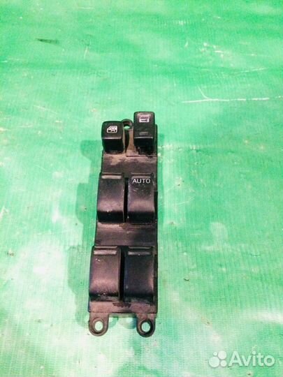 Блок управления стеклоподъемника Nissan X-Trail T3