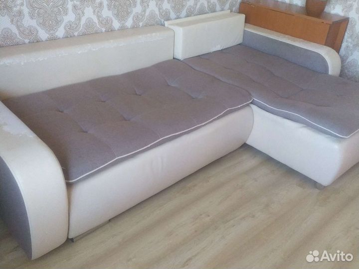 Угловой диван