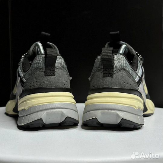 Кроссовки Nike V2K Run Runtekk black