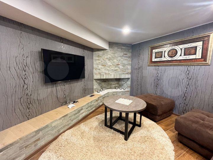 2-к. квартира, 85 м², 1/5 эт.