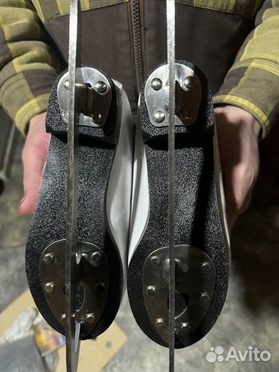 Коньки фигурные