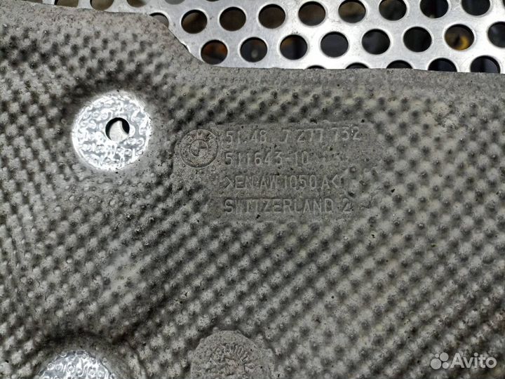 Тепловой экран глушителя задний BMW 1 51487277732