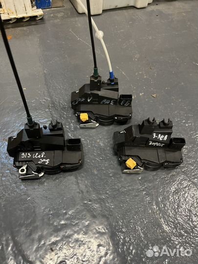 Saab 9-3 ss замок двери задний левый