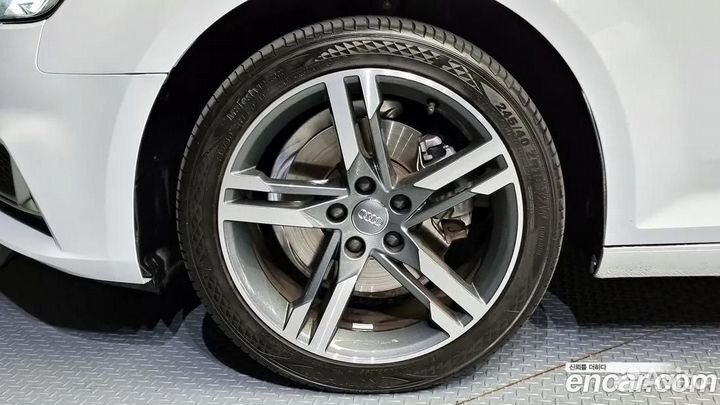 Audi A4 2.0 AMT, 2019, 18 953 км