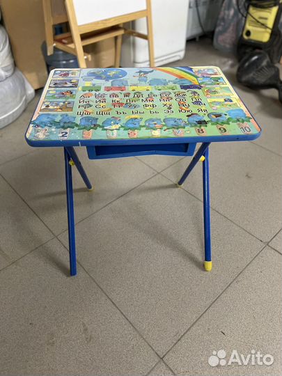 Детский столик 