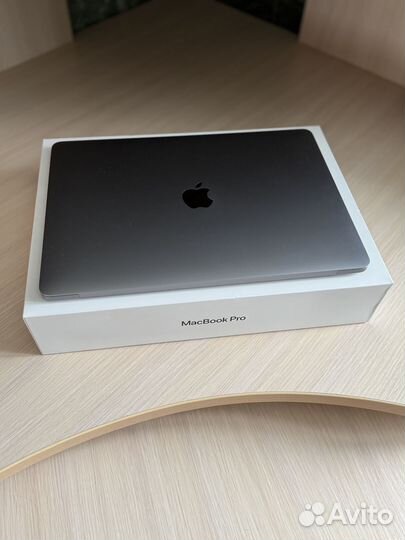 MacBook Pro 13' (2020)