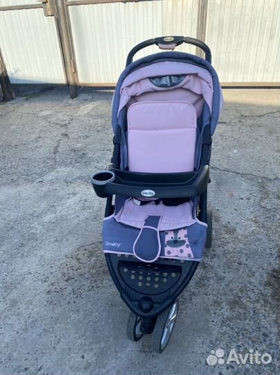 Прогулочная коляска