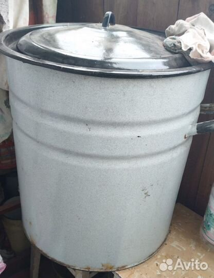 Бак кастрюли с крышками эмалированные