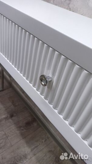 Консоль с ящиками