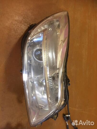 Ксеноновые фары на Опель Инсигния 2012г