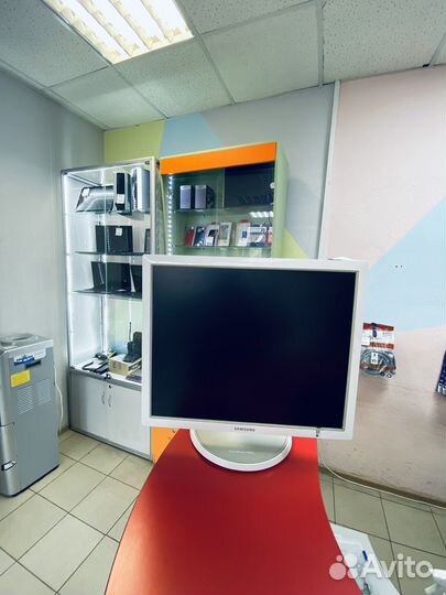 Монитоп Samsung