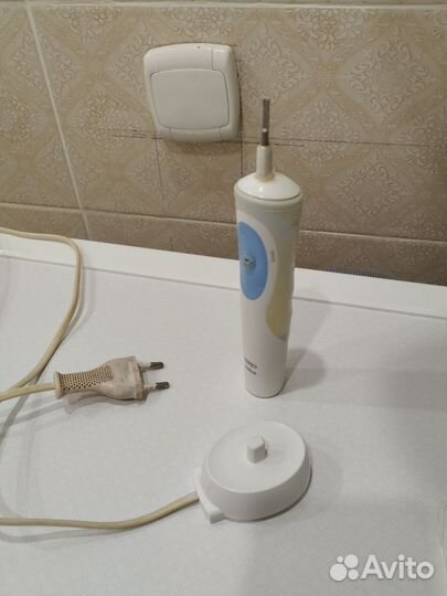 Зубная щетка oral b