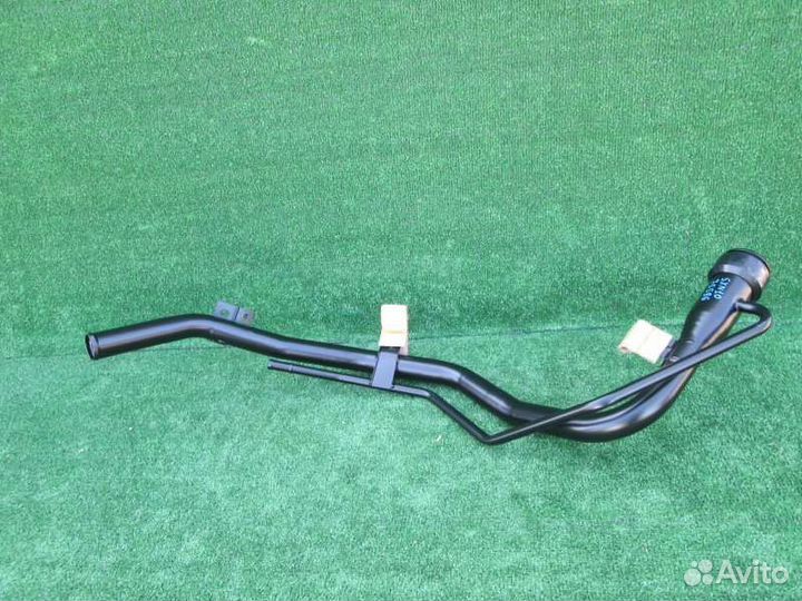 Горловина топливного бака Toyota Ipsum SXM10