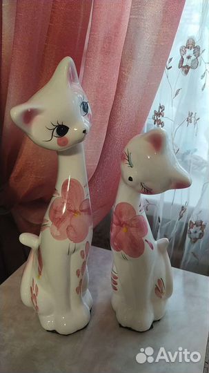Парные керамические статуэтки кошечки