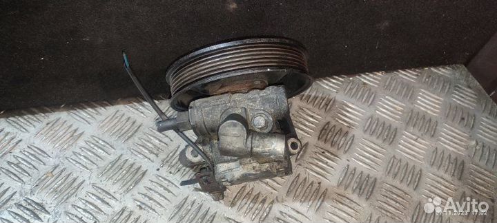 Насос гур Mercedes E 2.1CDI OM646 2002