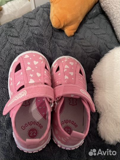 Сандалии для девочки