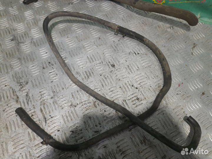 Патрубки охлаждения Ford Mondeo 3 седан 1.8 2008