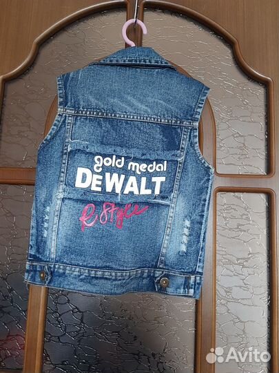 Джинсовый жилет для девочки