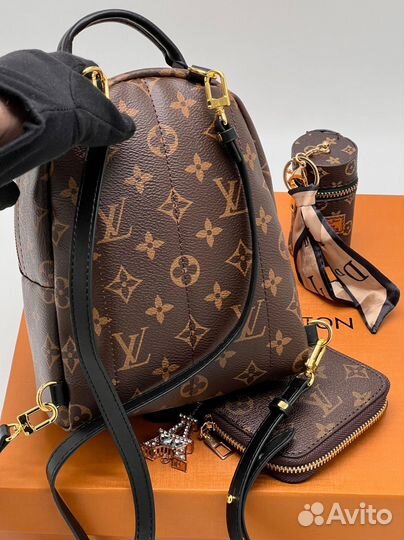 Продам женский рюкзак Louis Vuitton